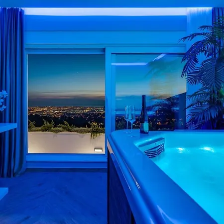 Luxury 7th Heaven With Heated Pool, Hot-tub, Gym, Panoramic Views On Town Split Βίλα Klis