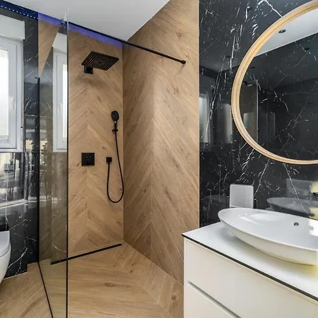 Βίλα Luxury 7th Heaven With Heated Pool, Hot-tub, Gym, Panoramic Views On Town Split Klis