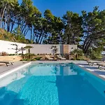 Luxury Seventh Heaven With Heated Pool, Hot-tub, Gym, Panoramic Views On Town Split