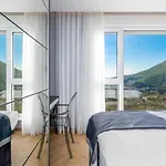 Luxury Seventh Heaven With Heated Pool, Hot-tub, Gym, Panoramic Views On Town Split Klis