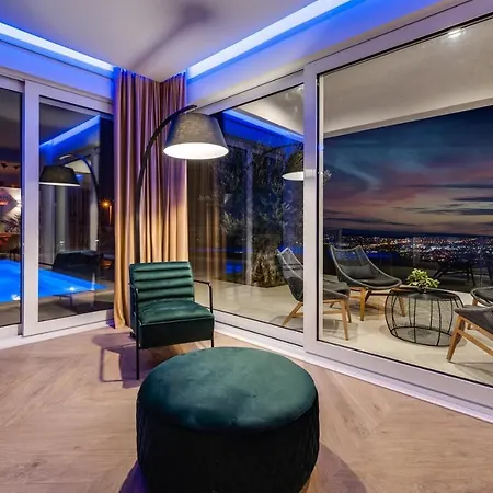 Villa Luxury 7th Heaven With Heated Pool, Hot-tub, Gym, Panoramic Views On Town Split